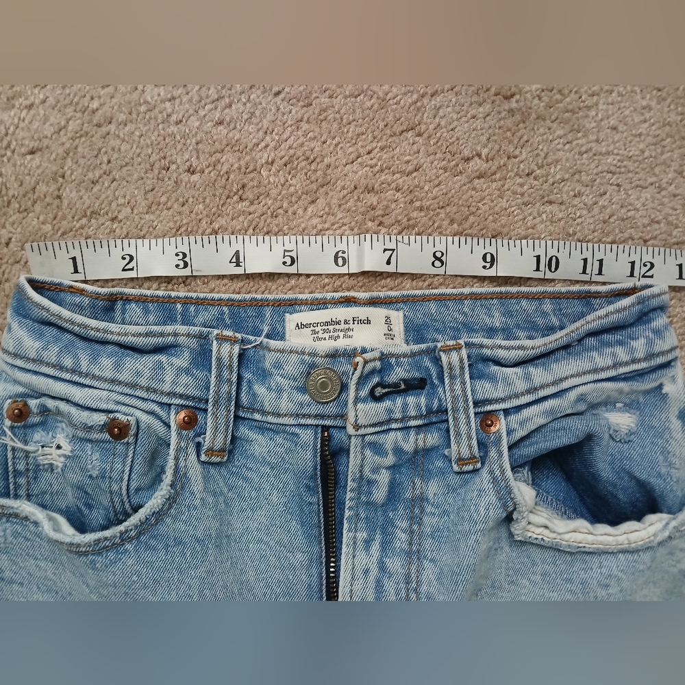 Abercrombie & Fitch Ultra High Rise 90's Straight leg Jeans size 0/25 - Picture 7 of 12